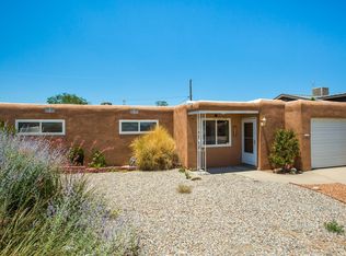 213 Moon St NE, Albuquerque, NM 87123