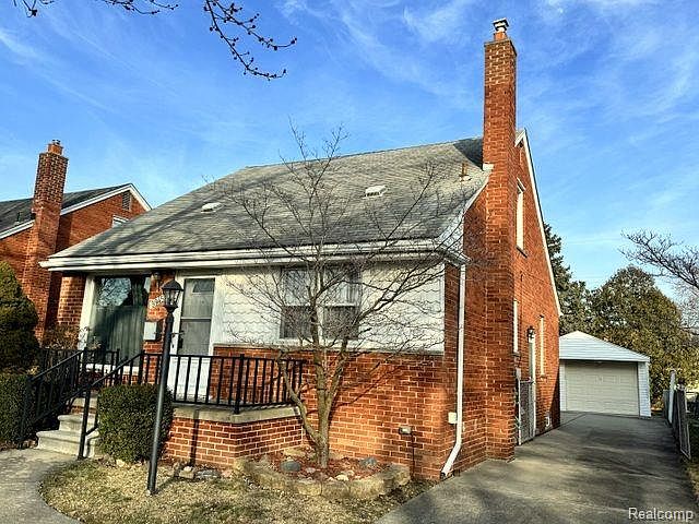 1st image of 9945 Quandt Ave