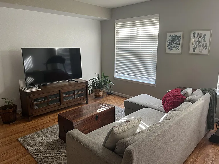 407 S Reed Ct — Photo 4