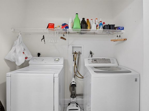 5th image of 28 Torrey Pines Cir #28