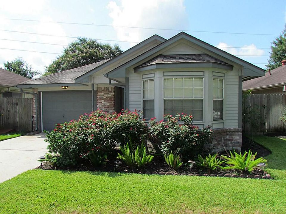1st image of 12015 Westwold Dr