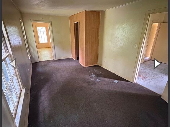 3rd image of 5518 Prentiss Ave