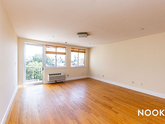 2nd image of 756 Myrtle Ave APT 6G