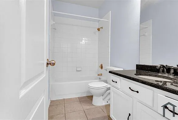 933 Bens Dr — Photo 13
