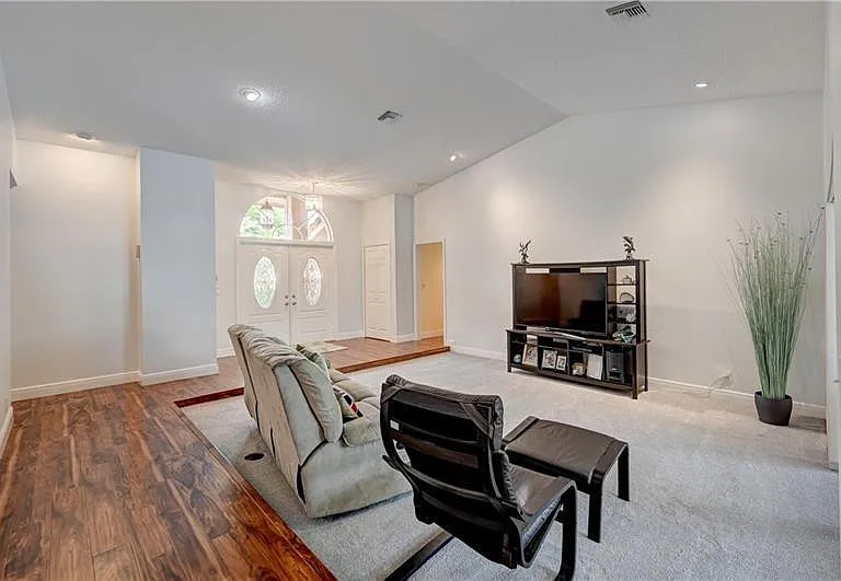 5088 NW 100th Ter — Photo 28