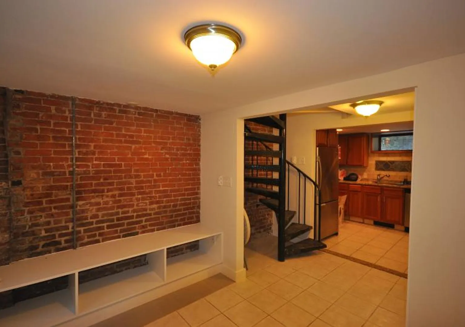 single family house in South End — Photo 3
