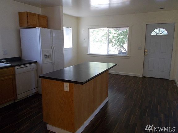 2nd image of 1909 S Sprague Ave