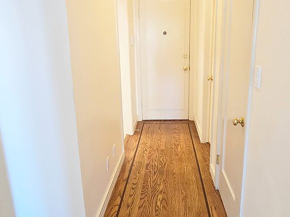 5th image of 529 Masonic Ave APT 4