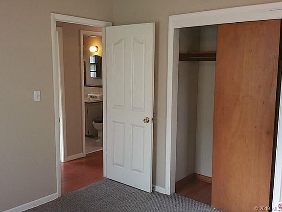 4th image of 1706 S Lakewood Ave