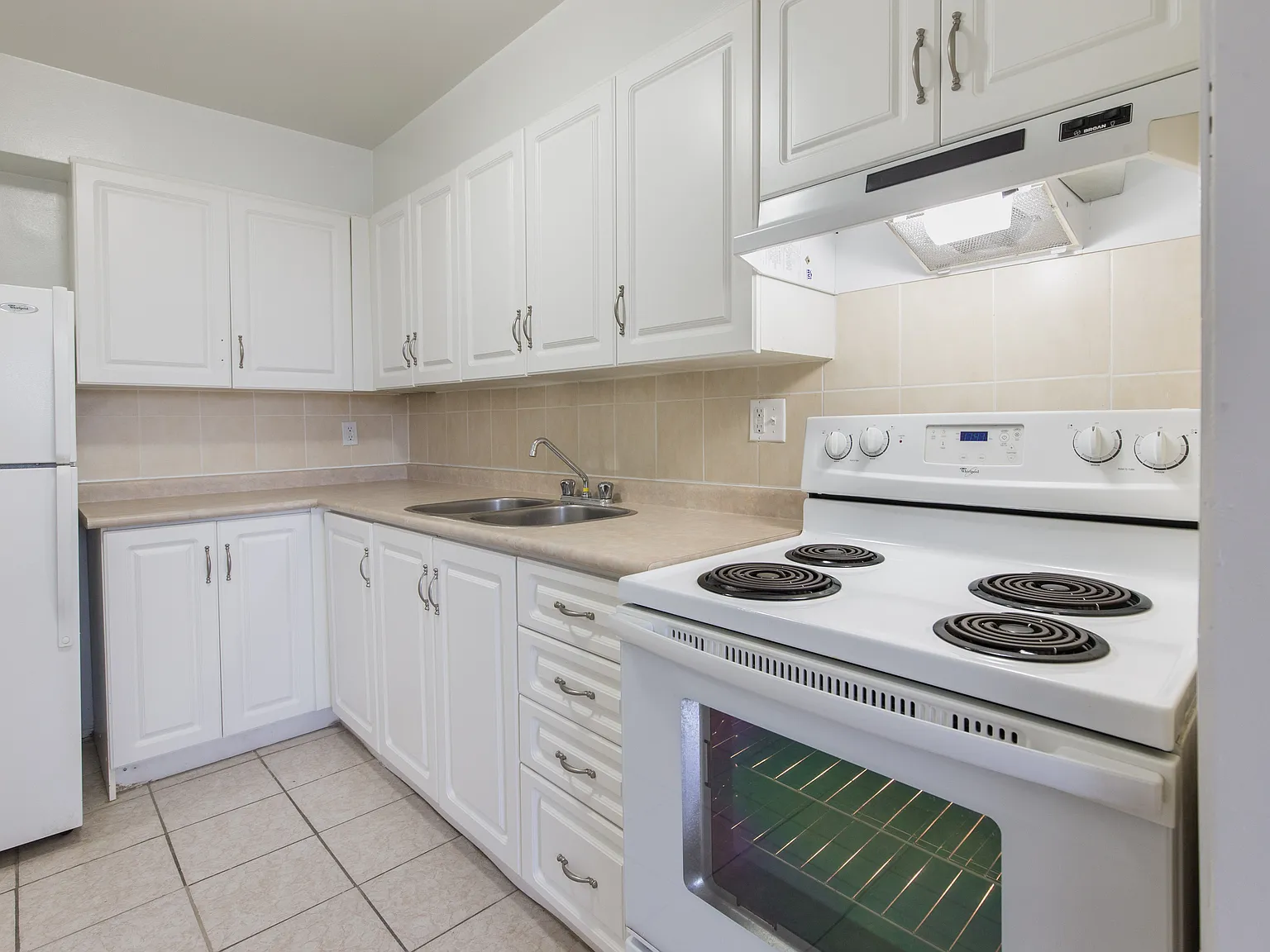 65 Halsey Avenue Toronto — Photo 3