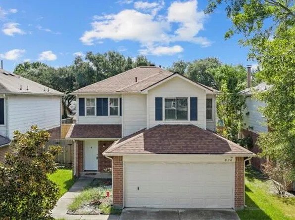 834 Oak West Dr, Houston, TX 77073