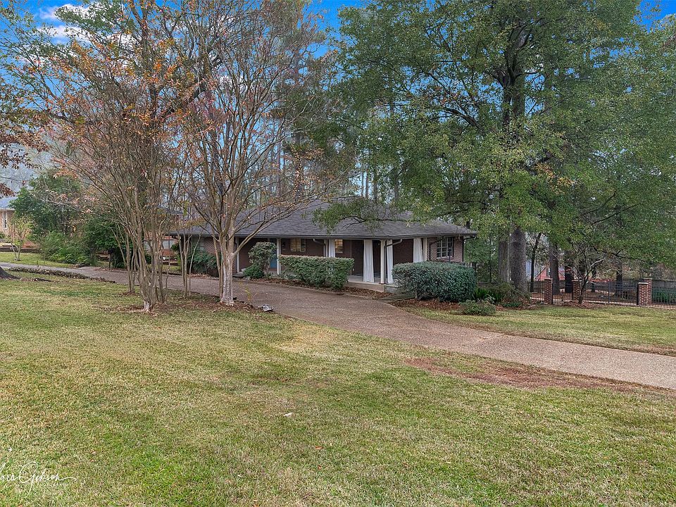 1st image of 400 Southfield Rd