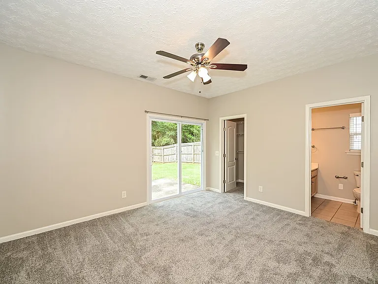 1903 Champlain Dr — Photo 9