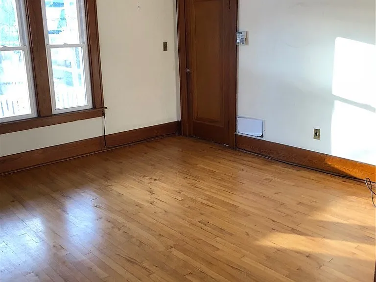 5 Hillside Ave — Photo 8