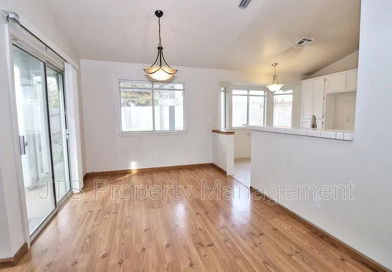 3549 Pine Hollow Way — Photo 9
