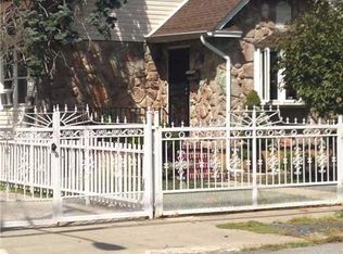 13514 241st St, Rosedale, NY 11422