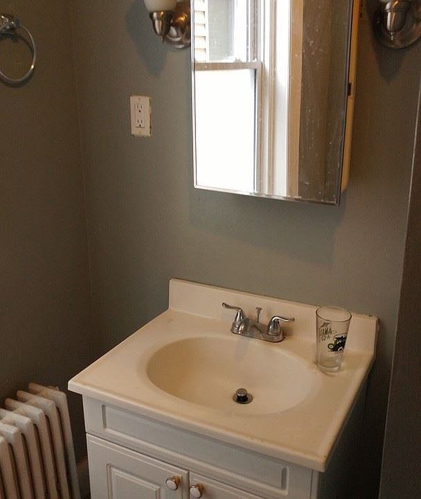 2nd image of 106 S 51st Street Apt B 2nd Flr