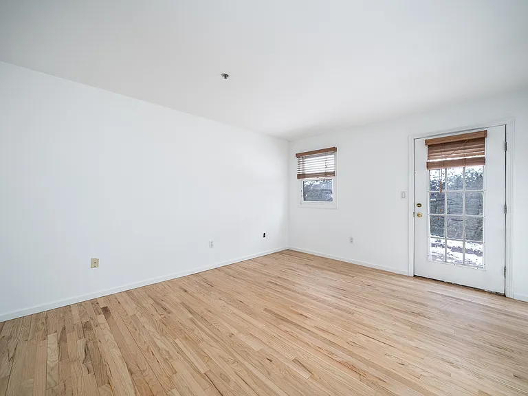 8909 Riverside Pl #1 — Photo 12