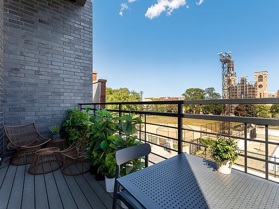 4th image of 1316 N Cleaver St #3