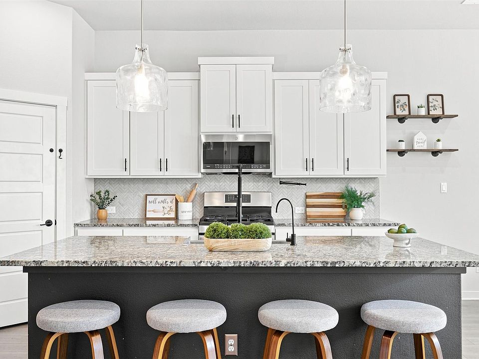 1st image of 336 Berkeley Pl