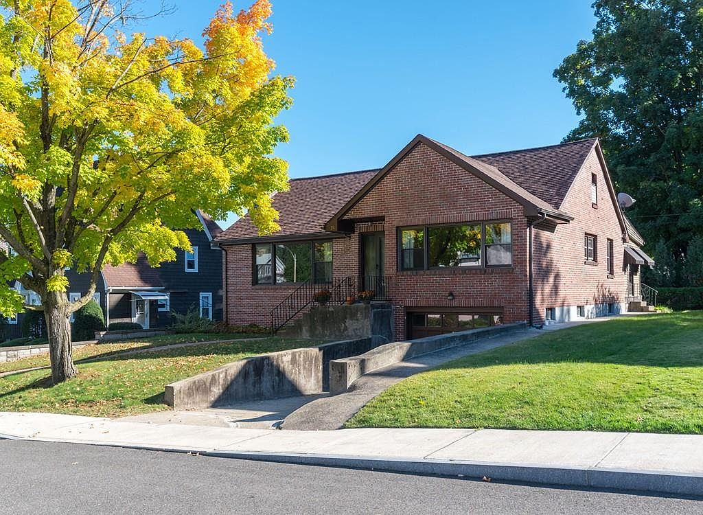 38 Lindbergh Ave, Holyoke, MA 01040 Zillow