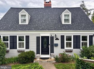 3207 Cameron Mills Rd, Alexandria, VA 22302