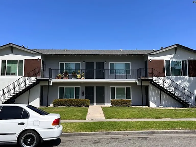 12702 Flower St. — Photo 2