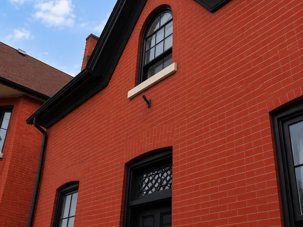 70 Wellington St S, Hamilton, ON L8N 2R1