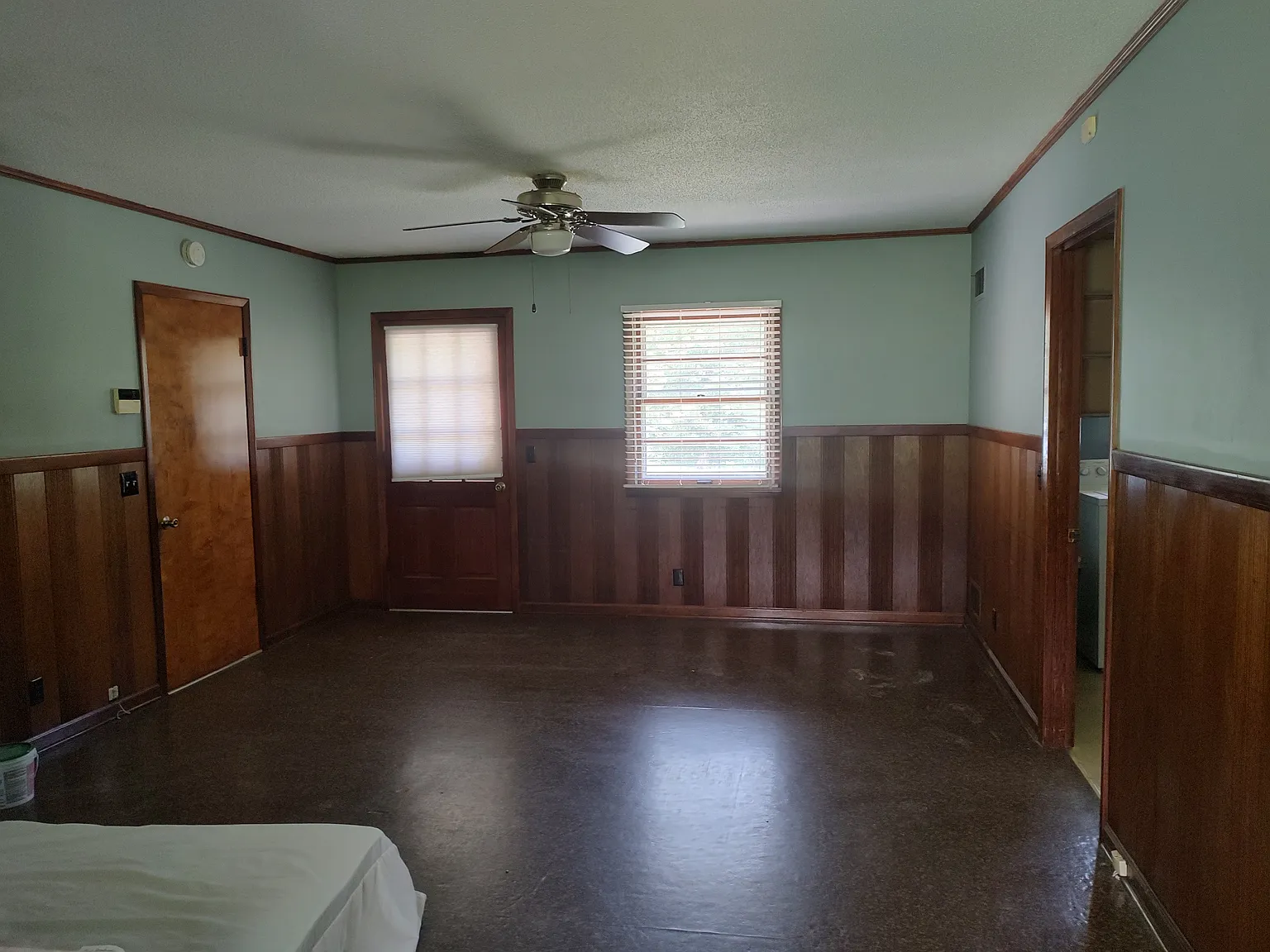 3 bed, 2.5 bath, 2277 sqft, $1,900 — Photo 3