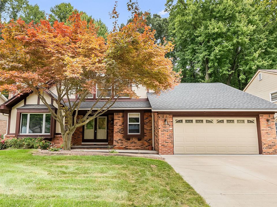 1st image of 2231 Highbury Dr