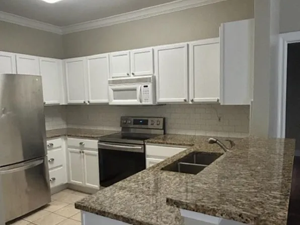 710 E Boyd Dr APT 701, Baton Rouge, LA 70808