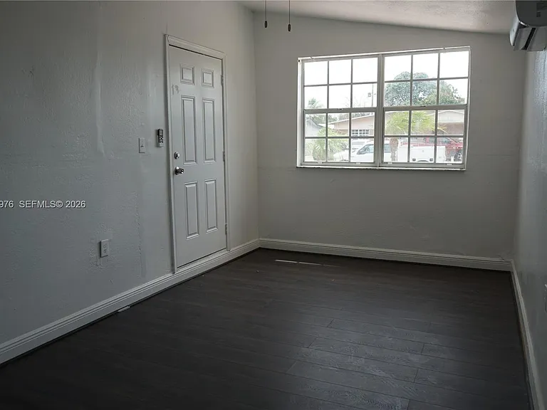 12455 SW 185th Ter #1 — Photo 9