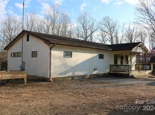 1362 Crows Rd, Lawndale, NC 28090