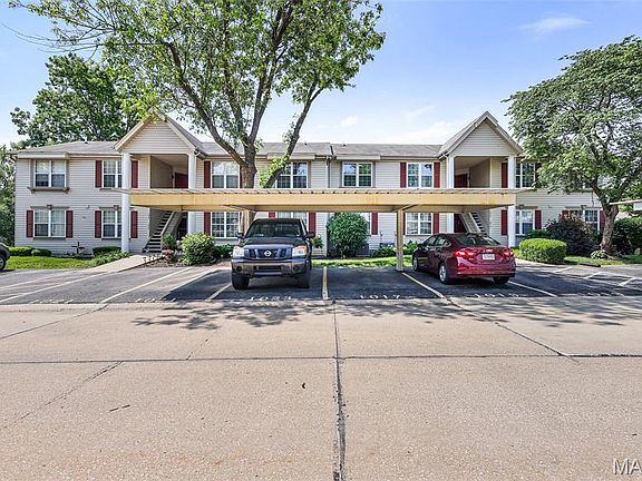 2nd image of 1019 Sugar Creek Ct Unit 7