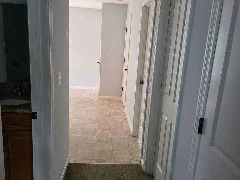 417 Tarrytown Rd #1 — Photo 4