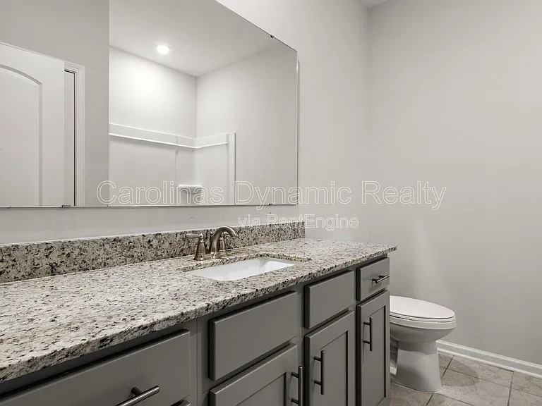 6985 Waterstone Dr — Photo 25