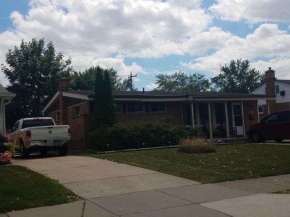 2nd image of 21324 Masonic Blvd