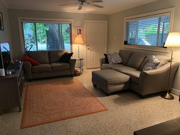 3rd image of 3405 SW 26th St