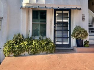 229 28th St, Manhattan Beach, CA 90266