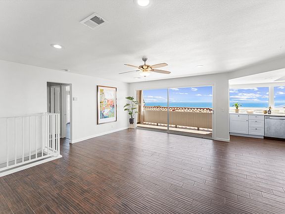 Living room / dining room with balcony