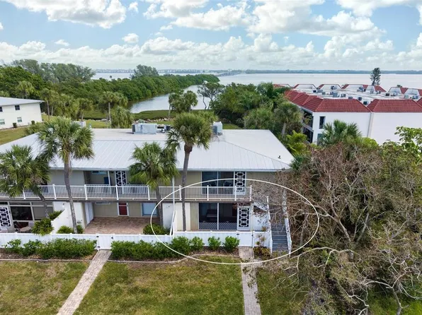 703 Manatee Ave, Holmes Beach, FL 34217