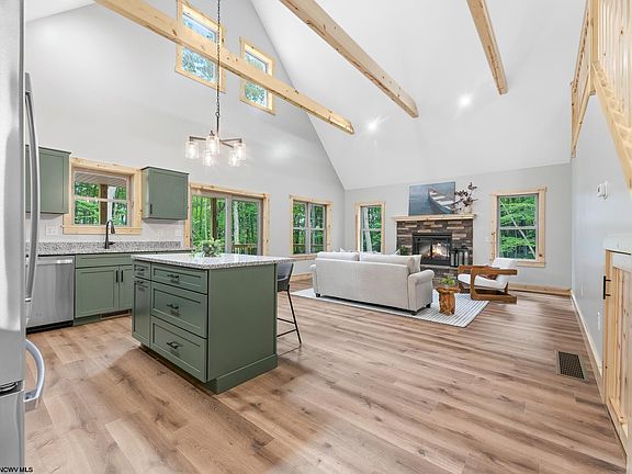 2nd image of 626 E Alpine Dr