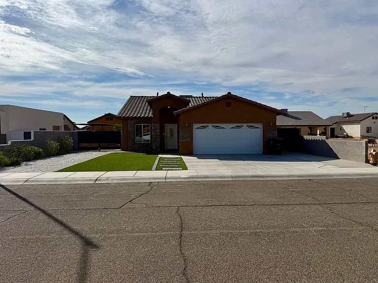 173 N Cecilia Torres Ct — Photo 1