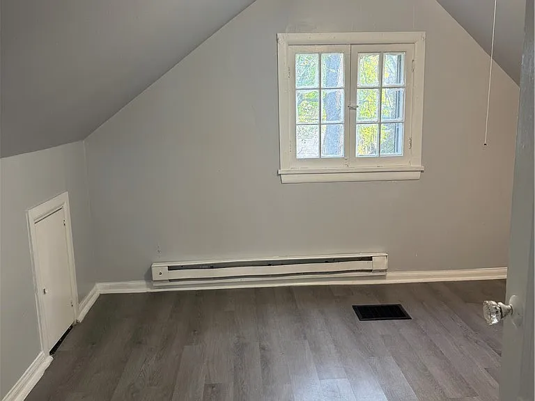 686 Seward St — Photo 17