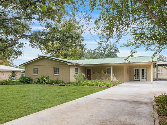 4th image of 120 Plantation Dr