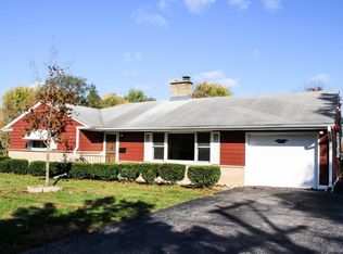 1010 W Winchester Rd, Libertyville, IL 60048