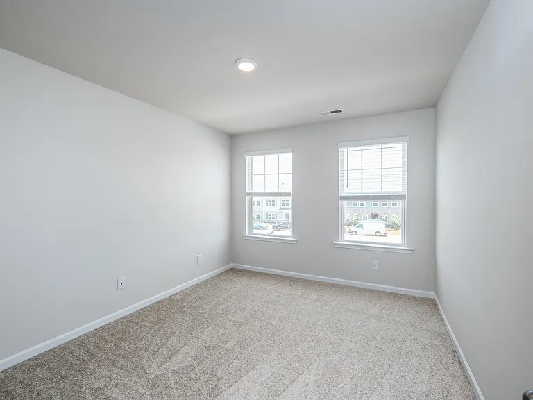 310 Planters Pl — Photo 22