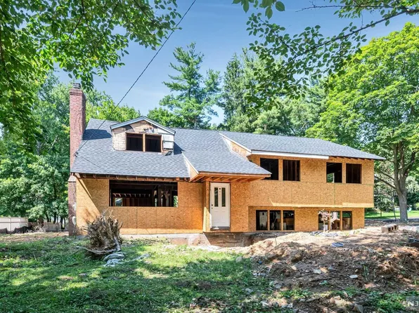 455 Sunset Ave, Haworth, NJ 07641