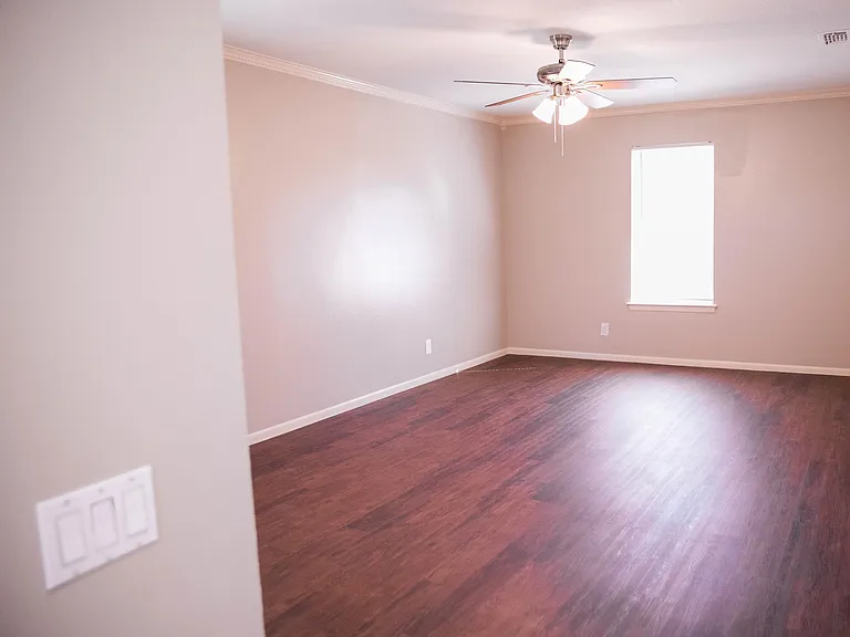 301 Santa Clara St — Photo 16
