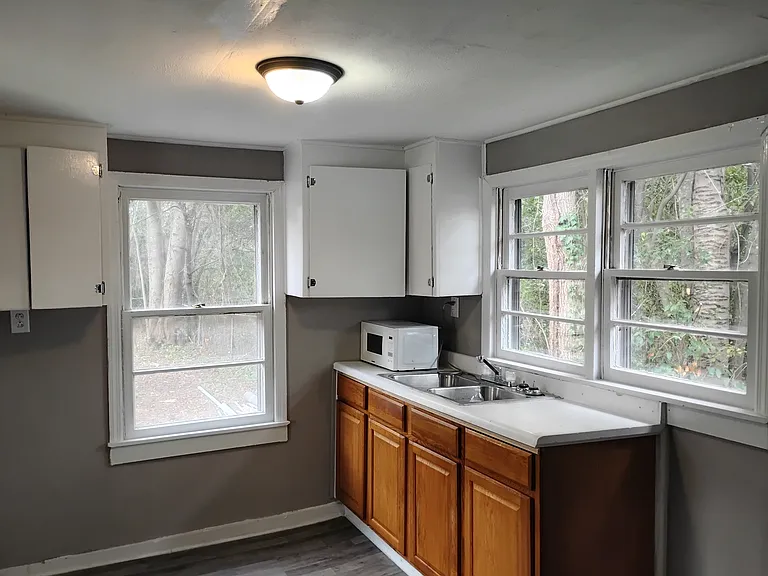 217 Acl Ave — Photo 7